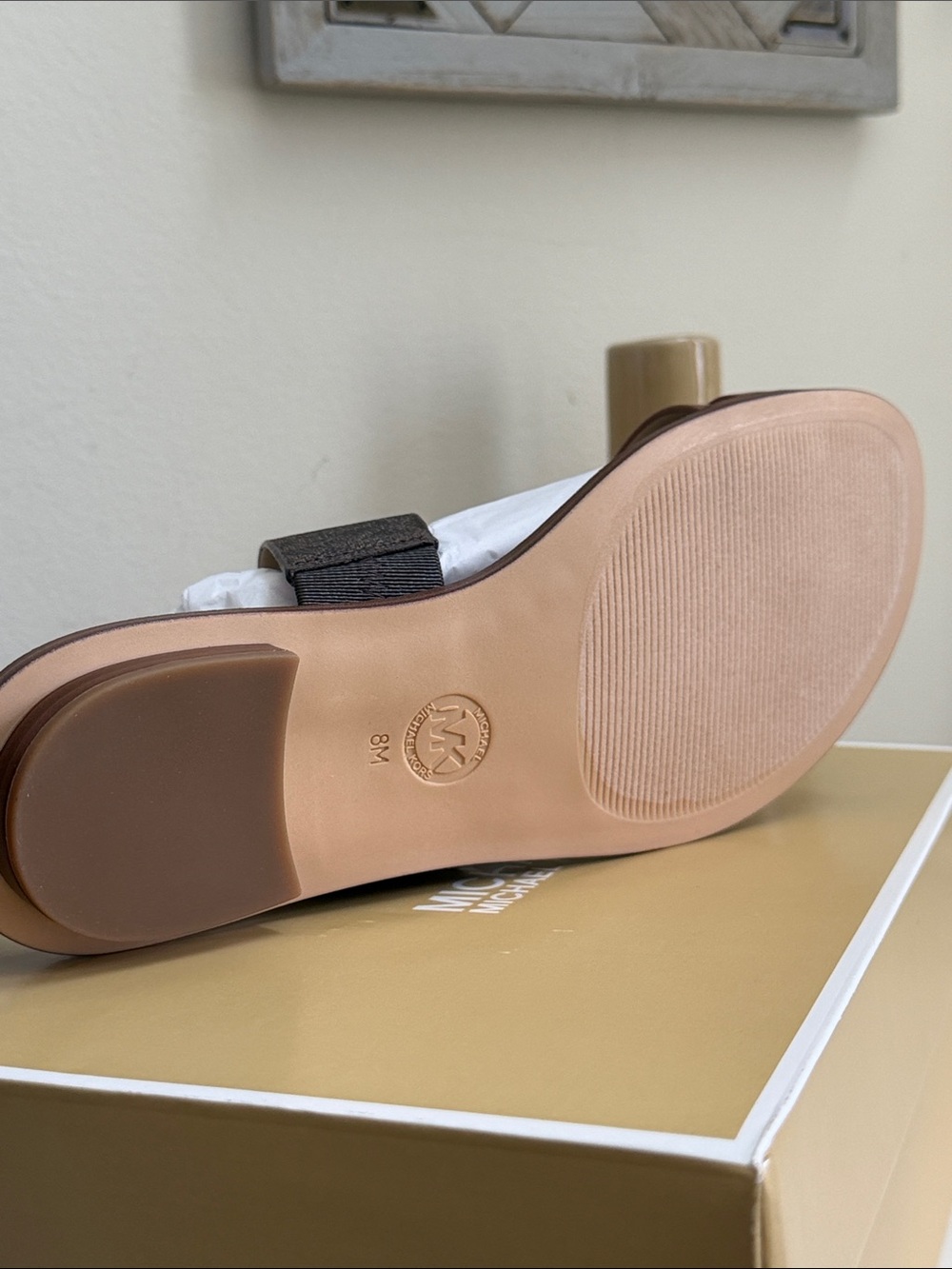 NIB Michael Kors Vera Flat Thong Sandal Size 8 - Picture 9 of 11